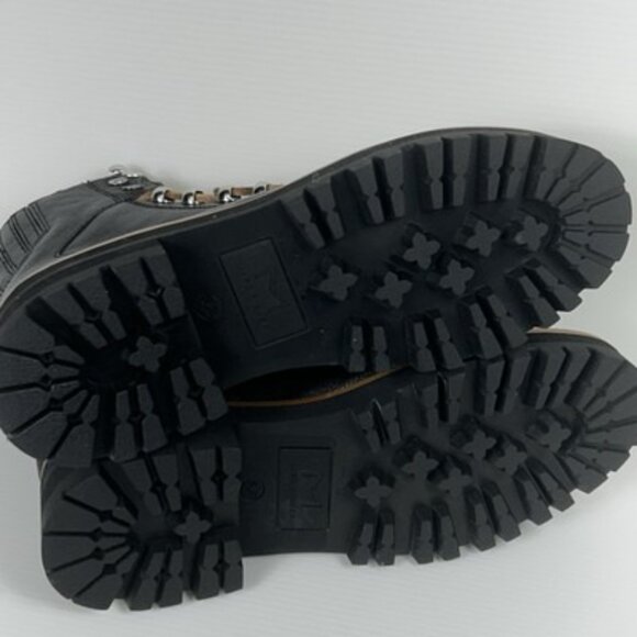 Marc Fisher Womens Sz 6.5 SEE‎ PHOTOS Izzie Black Leather Boots Sherpa Lizzie - Picture 11 of 13